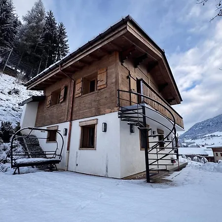 Chalet Close To Megeve And The Slopes Praz-sur-Arly
